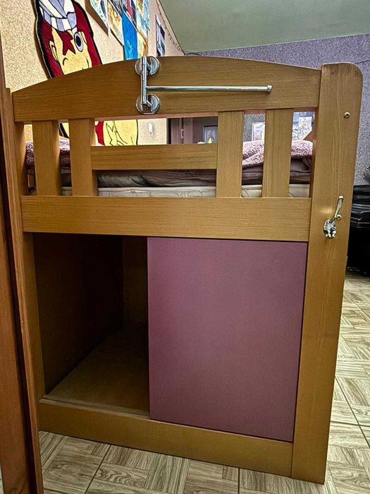 Продам комплект детской мебели