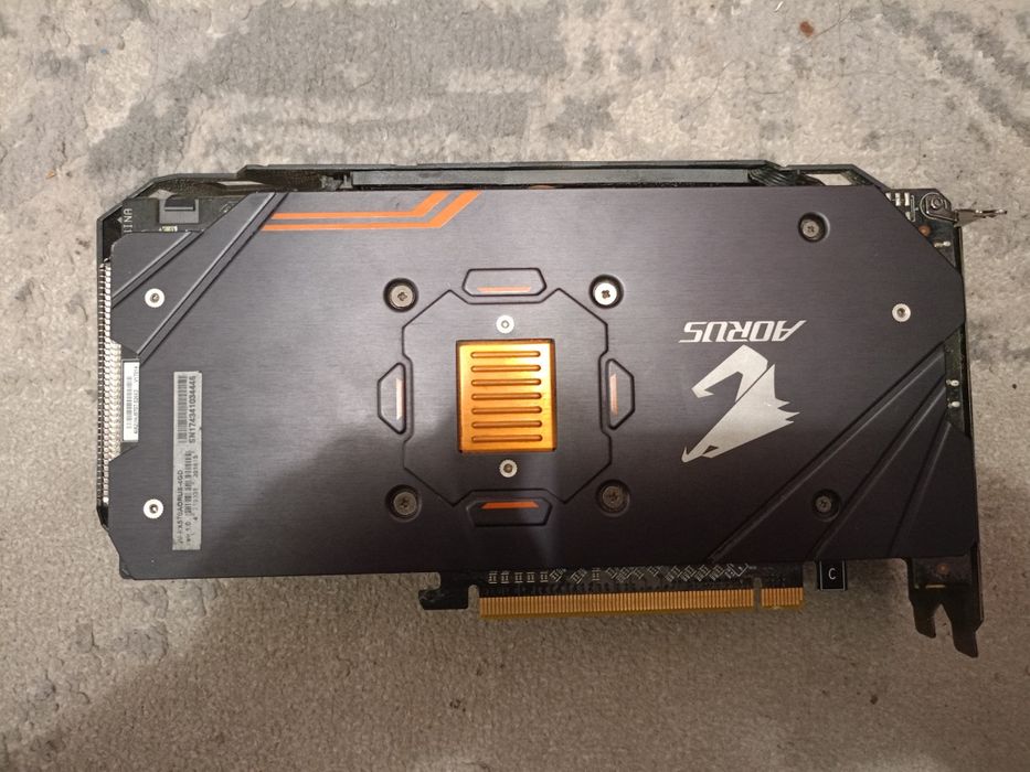 Продам видеокарту RX 570 4GB AORUS