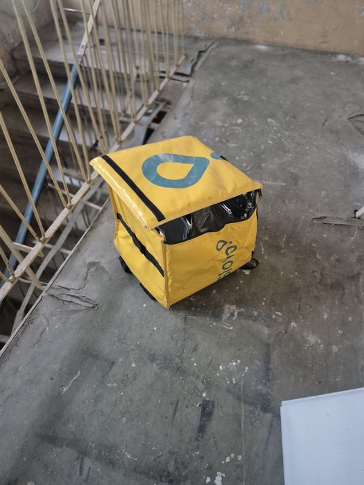 Geanta termica glovo