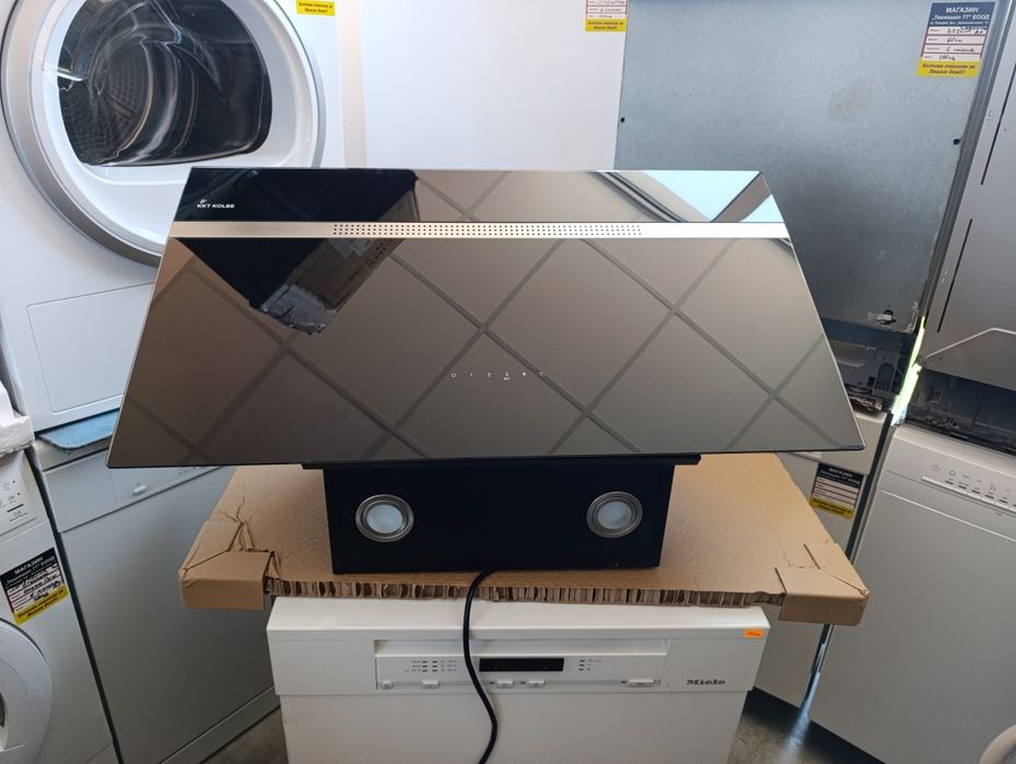 Нов  Стъклен аспиратор KOLBE 90см