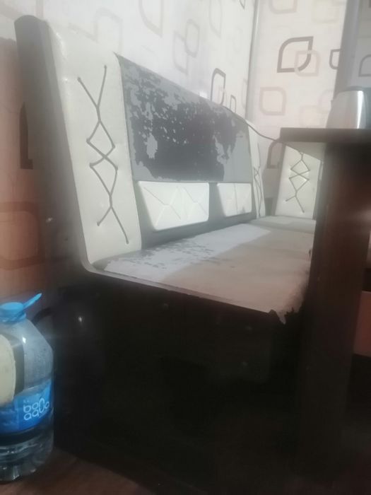 Срочно Продаётся кухонный уголок