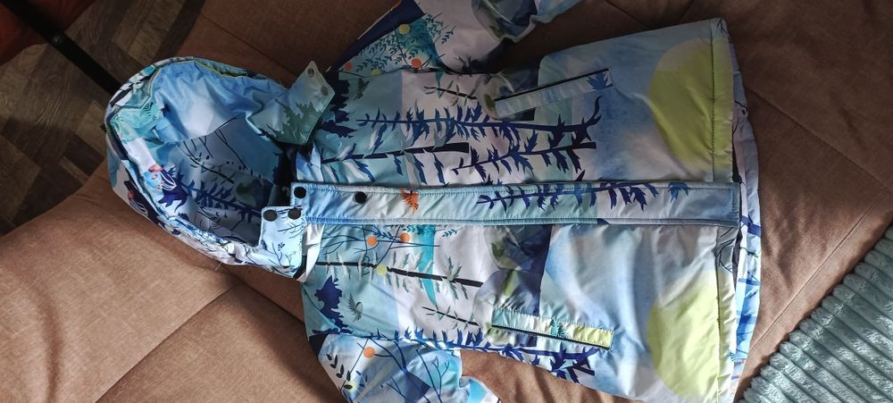 Продам зимний костюм на девочку