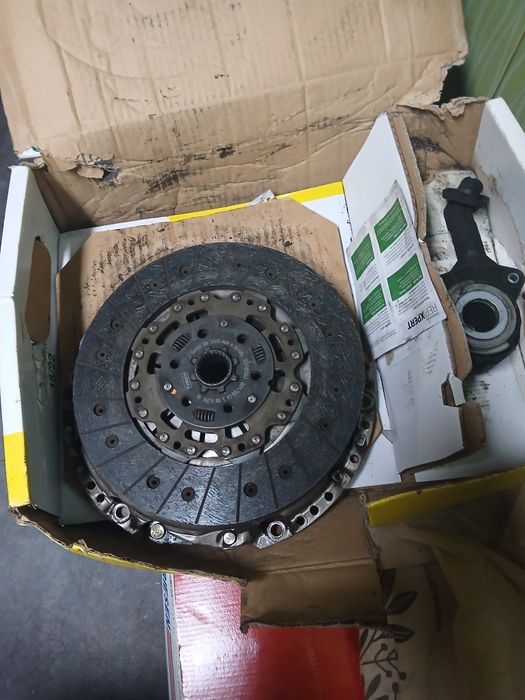 Ambreaje si volante cu masa dubla