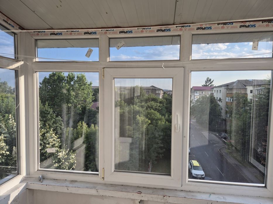 Închiriez apartament 2 camere în Târgoviște M11 et 4/4