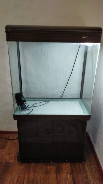 Продается аквариум 200 л