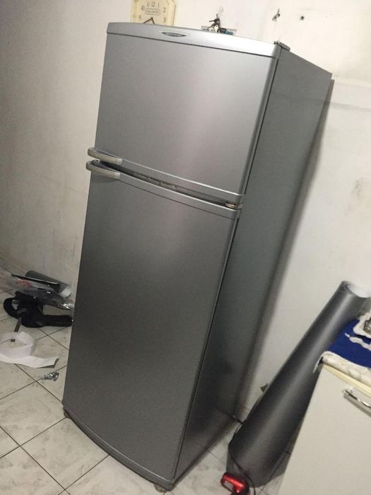 Ремонт холодильников морозильник