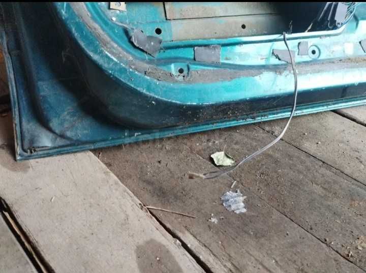 Коробка БМВ е 36 и передняя левая дверь