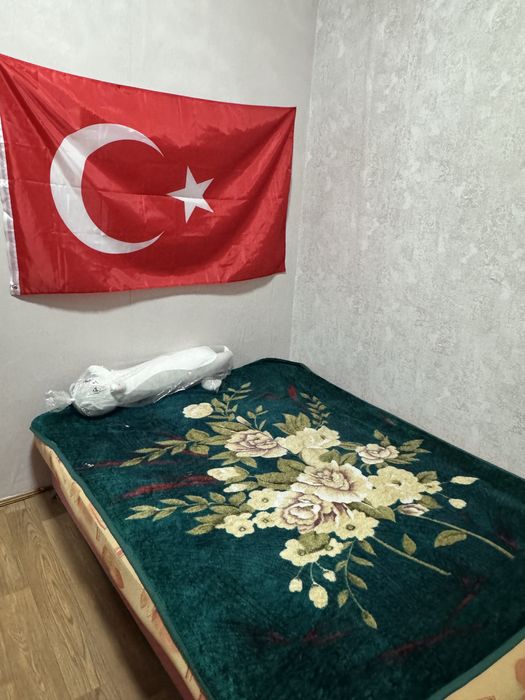 на подселение девушка