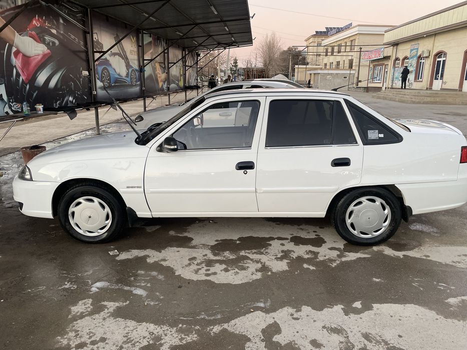 Neksiya 2 1.6 yaxshi xolatda