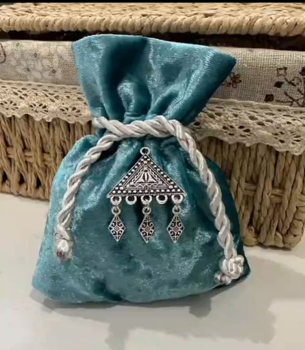 Тойбастар қалташалар  .