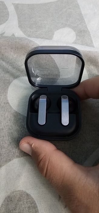 Samsung buds 4 слушалки