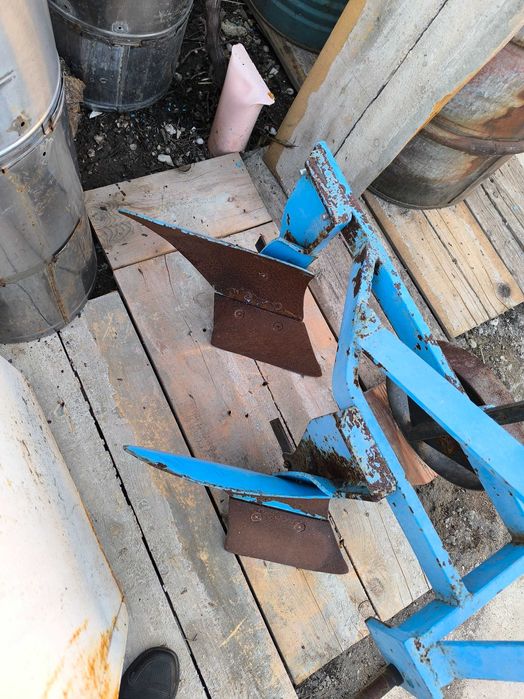 Плуг за малък трактор