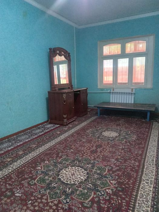 Чирчик шахрида 8микрарайонда 2хонали уй ижарага берилади