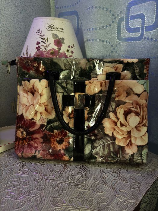 Сумка женская в цветочек