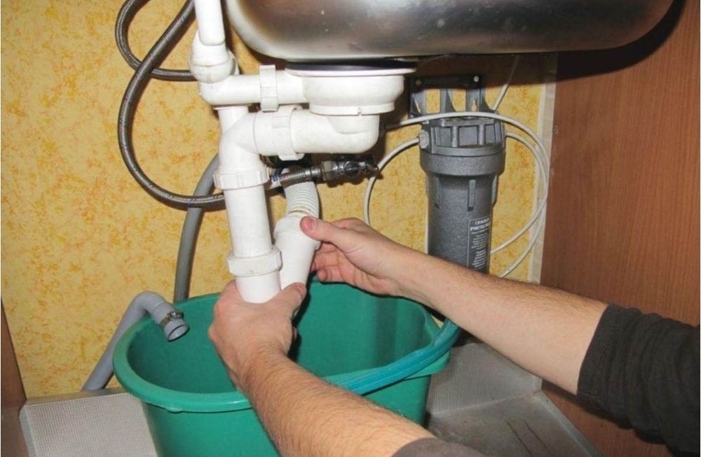 Сантехник ЗАСОР прочистка конализации Чистка труб на кухне Ташкент