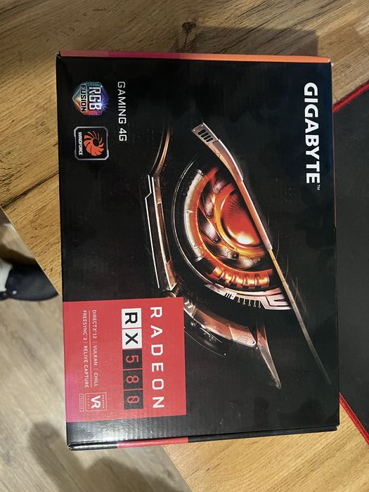 Видеокарта gigabyte rx 580 4gb.