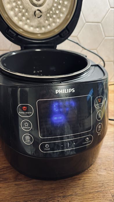 мултикукър Philips