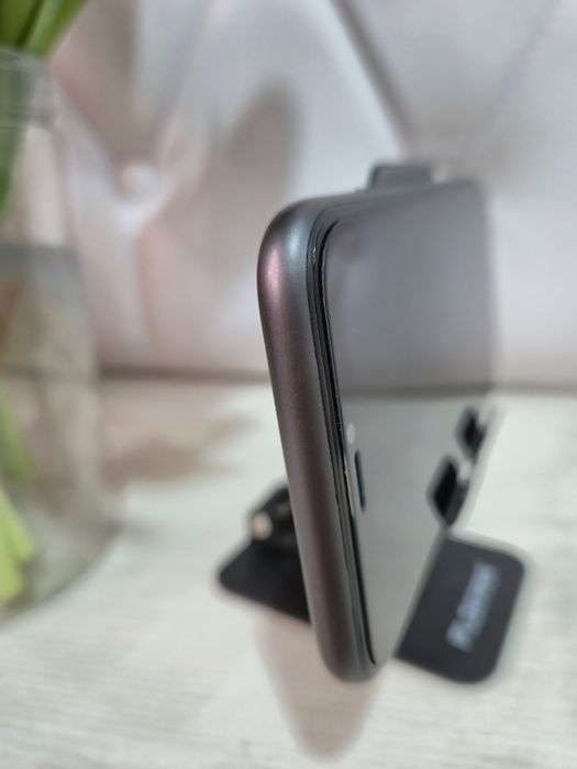 iPhone 11 128gb sim+esim