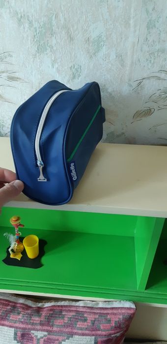 Несесер за козметика