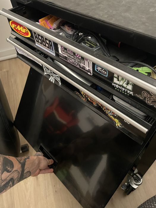 Mobilier pt Tatuat/Masaj/Salon Manichiura Pedichiura