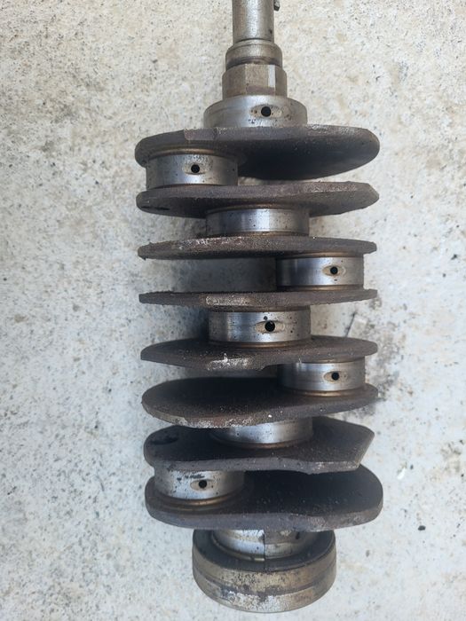 Коленвал  субару