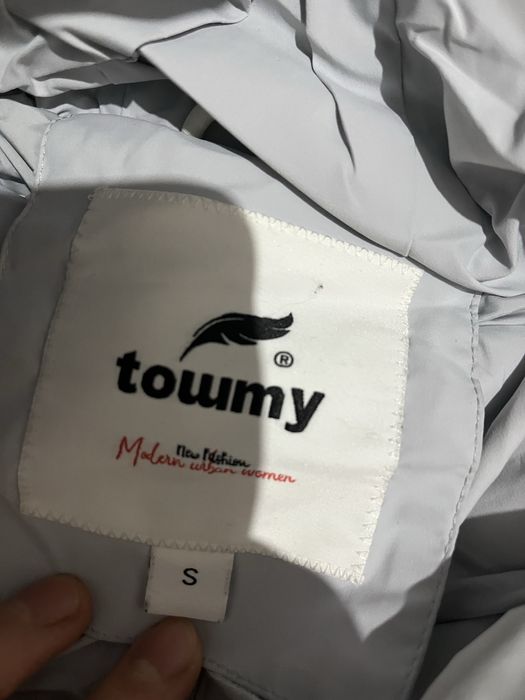 Продам пуховик на девочку