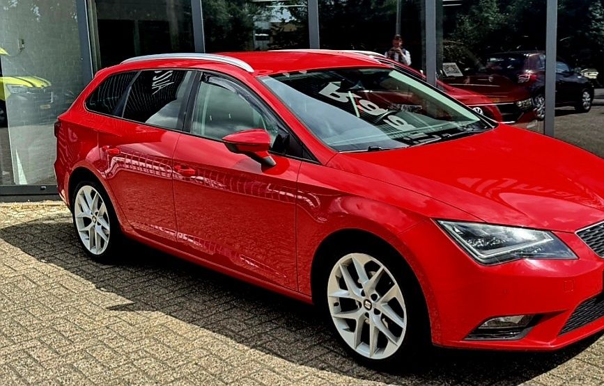 Seat Leon ST / Piele/Matrix/ Led/Jante 18/ Navigatie/Numere tranzit valabile