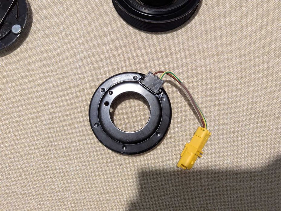 NRF380154 Fulie + Bobina Magnetica Compresor Citroen Peugeot Fiat