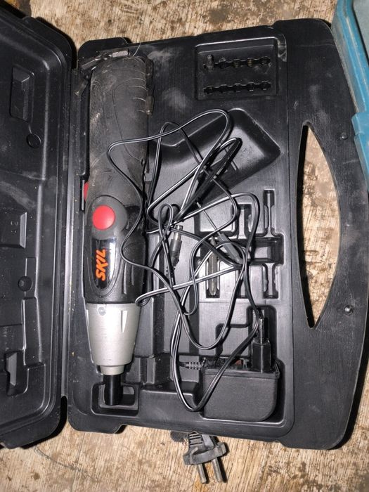 Аккумуляторная отвертка