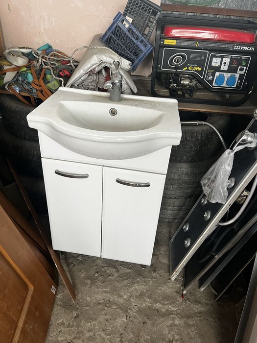 Умывальник для ванны