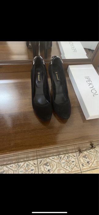 Продам туфли разные по 4800 т