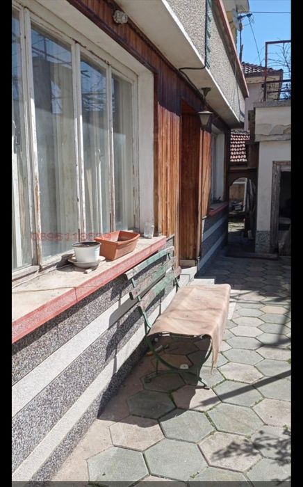 Етаж от къща, с. Калояново, Пловдивска област
с. Калояново, област Пло