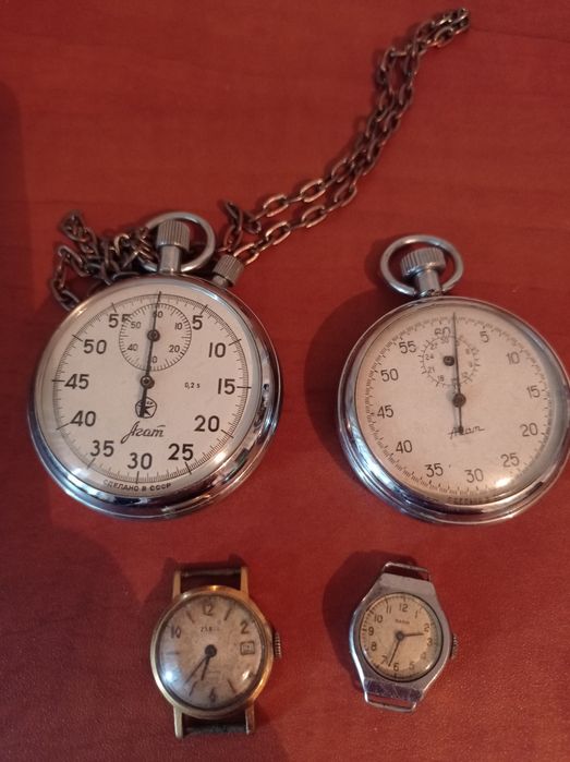 Часы наручные продам