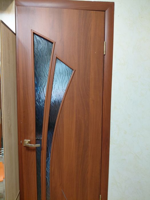 Продам межкомнатные двери