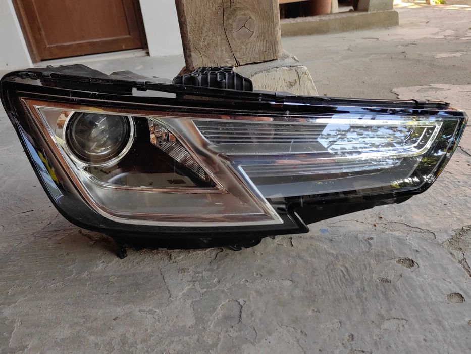 Фар Audi A4 B9 LED Bi-Xenon десен/Фар Ауди А4 Б9 ксенон/Фар Audi A4 B9