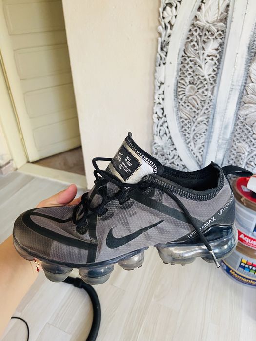 Vand Nike in excelenta conditie