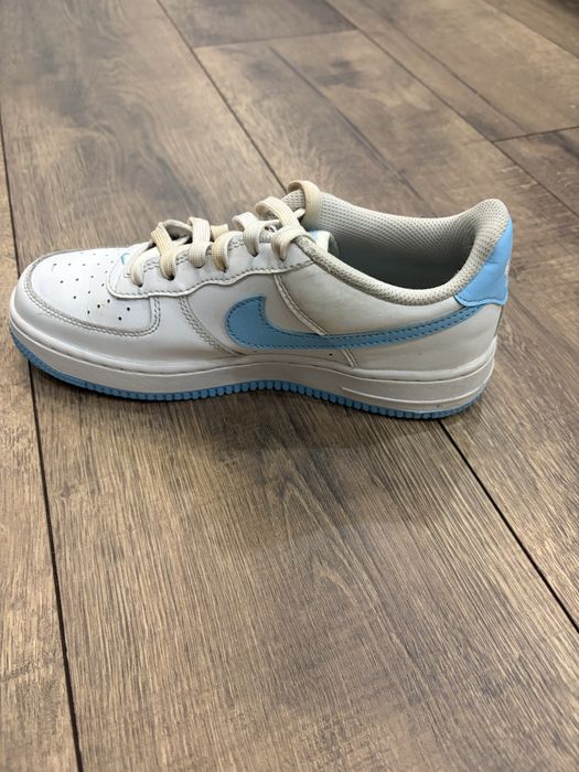 Airforce alb cu albastru