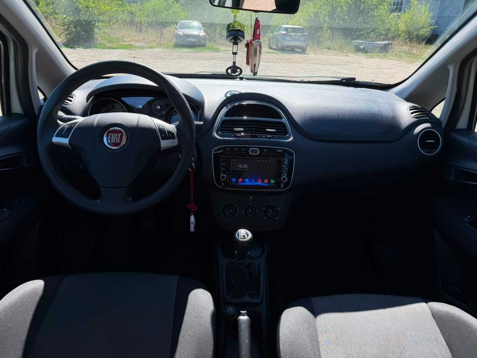Fiat Punto Young 2016