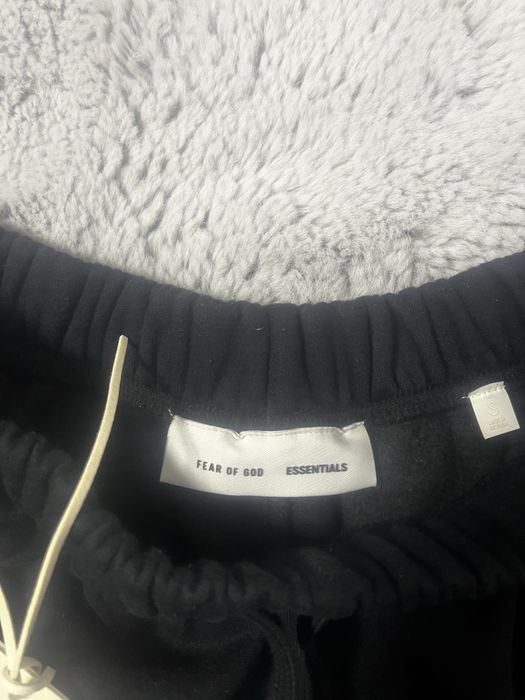 pantaloni scurti essentials