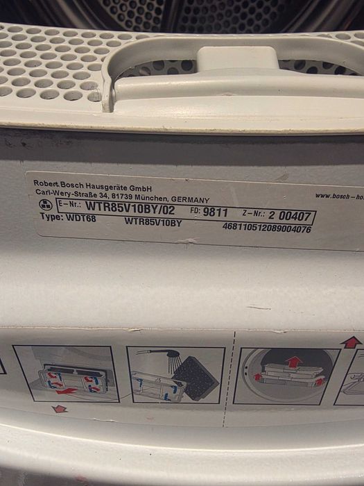 Сушилня с термопомпа Bosch WTR85V10BY