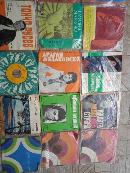 Стари грамофонни плочи