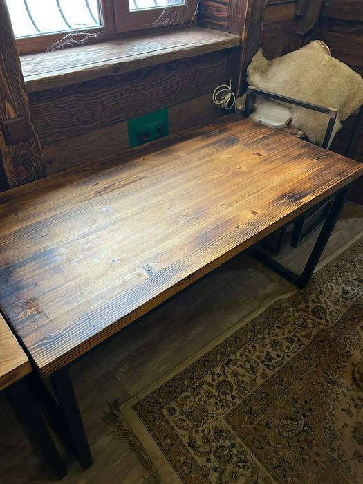 Продам  деревянные столы