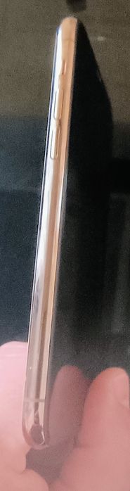 Vând iPhone 11 Pro