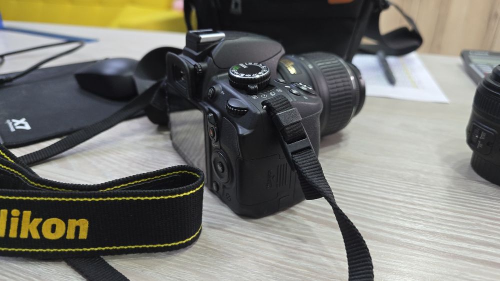 Зеркальная камера Nikon D3100