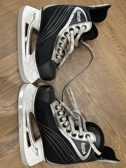 Коньки детские черные