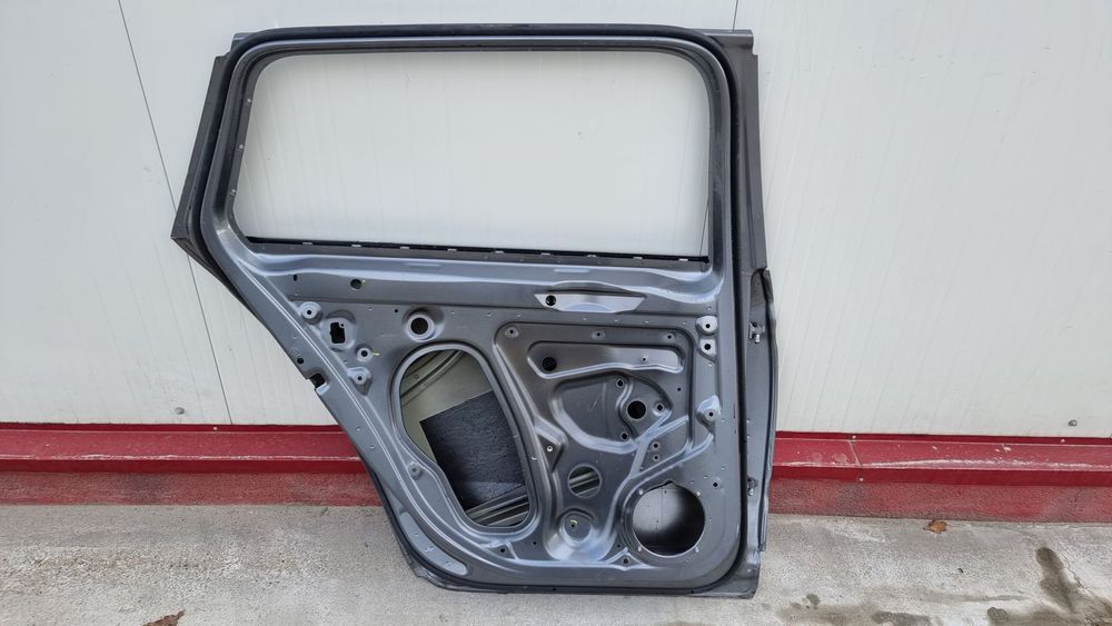 Usa stanga spate Skoda Superb 3 Kombi, 2015, 2016, 2017, 2018, 2019, 2020, 2021, 2022, 2023.