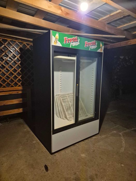 Vitrină frigorifică profesională dublă