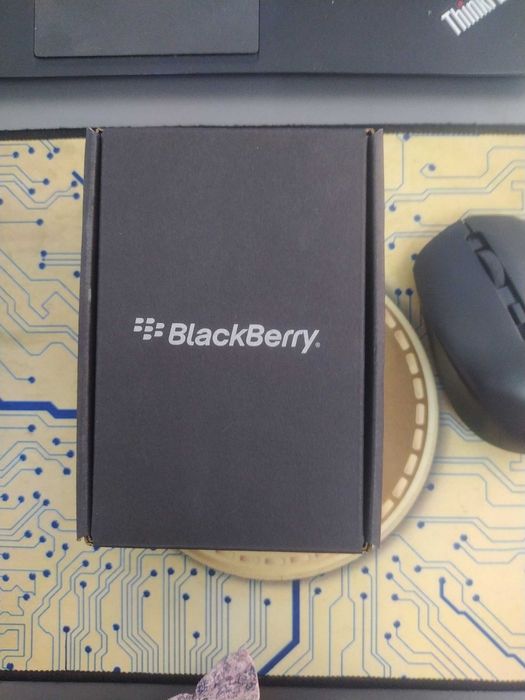 Knopkali telefon BlackBerry Curve 9350 Specs, CDMA, PERFECTUM