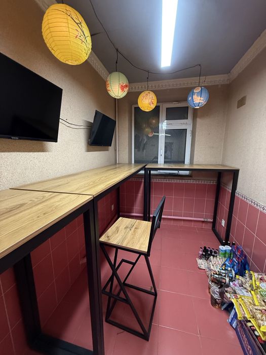 Мебель столы стулья