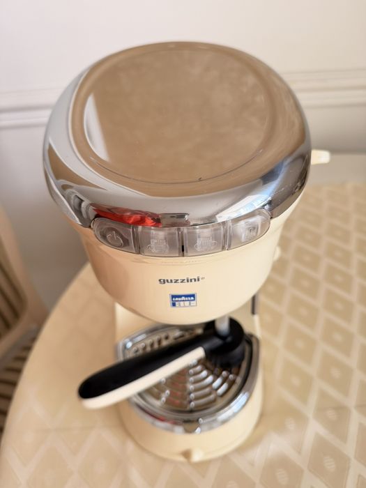 Кафемашина Guzzini Lavazza